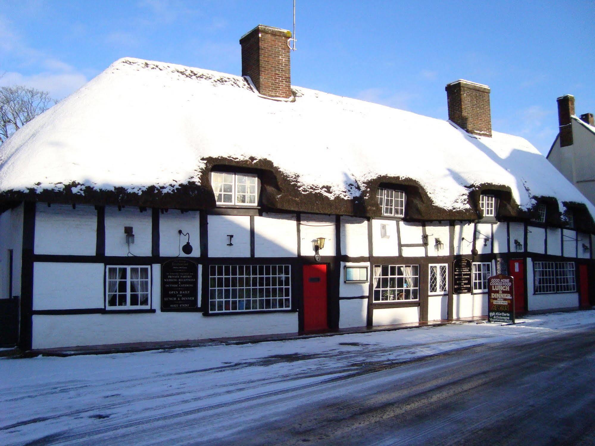 Avon Accommodation Ringwood Exterior photo
